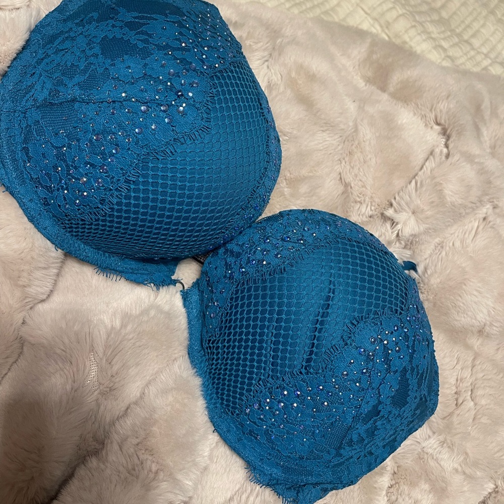 Blue diamonds Victoria secret push up bra